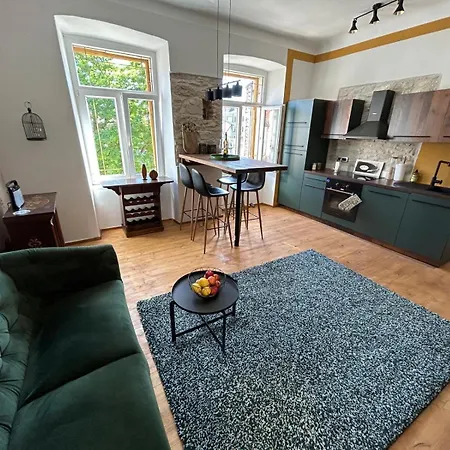 Piazza Delle Erbe * Pula